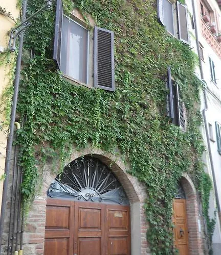 Tre Girasoli モンテ・サン・サヴィーノ